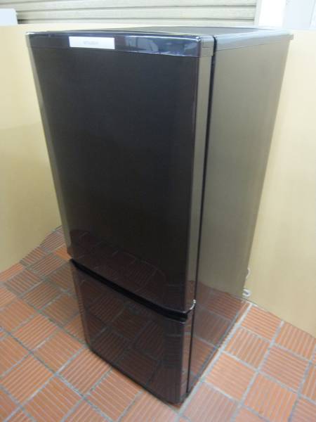 送料無料~ 冷蔵庫 146L 三菱 MR-P15T-B 2011年製 中古 黒