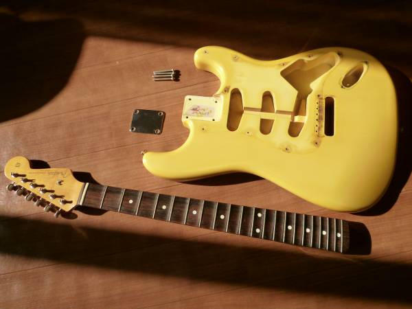 ☆Fender Japan ORDER MADE Eシリアル オーダーメイド☆(ストラト