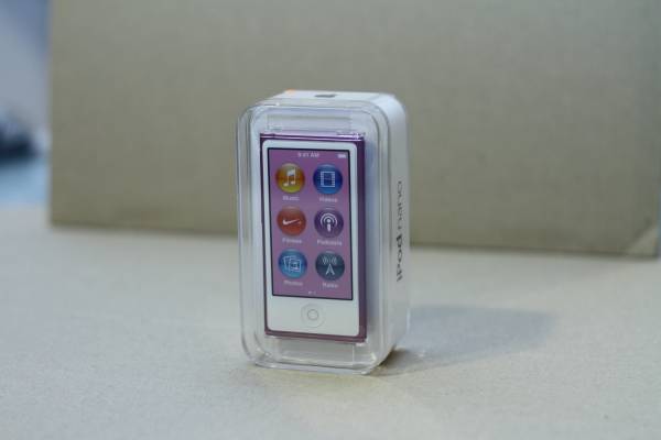 【新品・未開封】iPod nano 第7世代 16GB パープル