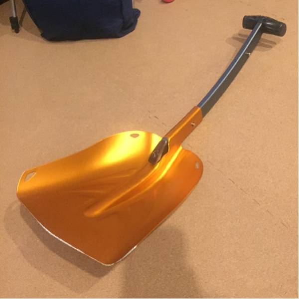 ブラックダイヤモンド スコップ