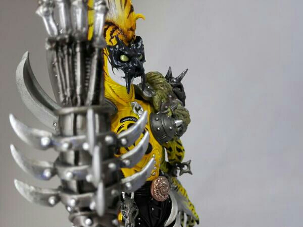 ART WORKS タイガーアンデッド 仮面ライダー剣 フィギュア 仮面
