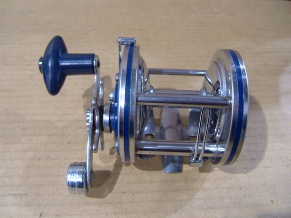 中古 OLYMPIC ドルフィン 631-LW DOLPHIN リール　659