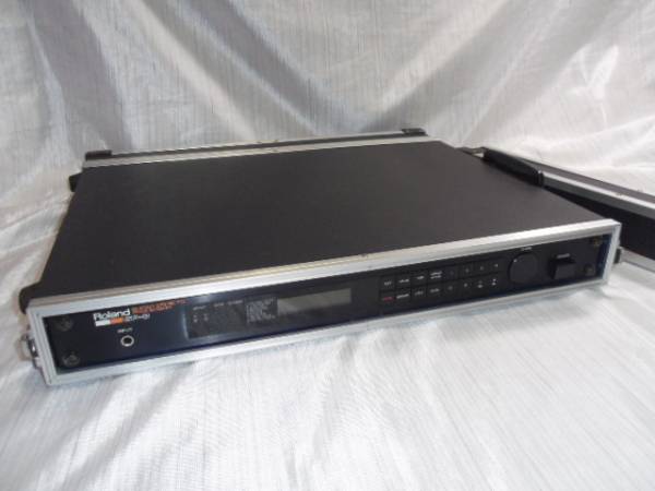 Y41▲美品Roland▼GP-8▲ラック付▼マルチエフェクター