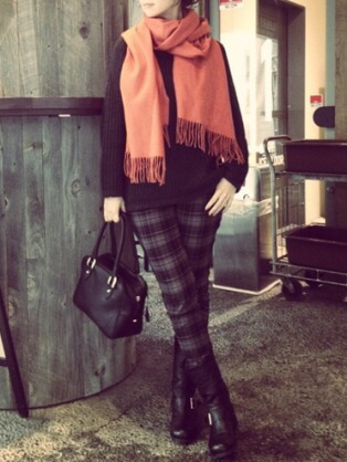 辺見えみりJIMMYCHOOジミーチュウバイカーブーツエンジニア361/2