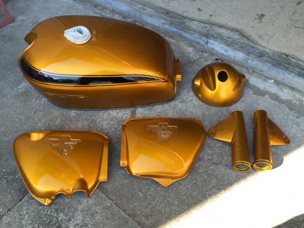 CB750k ゴールド外装一式 検)K0K1K2K4