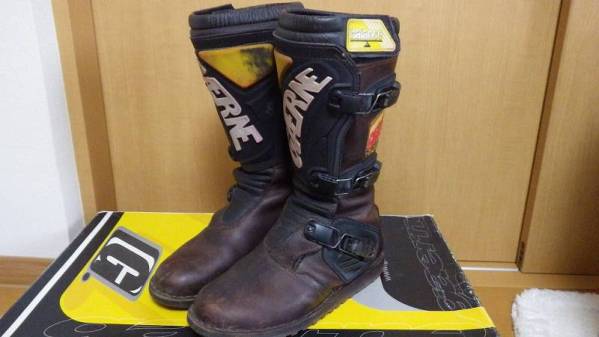 ガエルネ　トライアルブーツ　２５ｃｍ