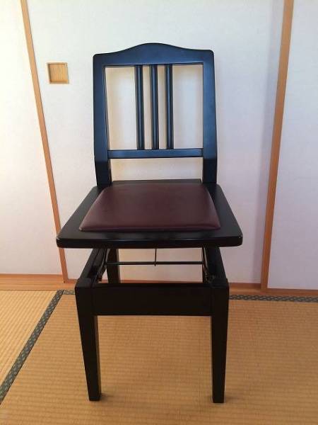 ピアノ椅子　美品　引き取り専用 ☆ヤマハ ピアノ椅子 美品 直接引取りOK！☆送料無料！ YAMAHA 電子