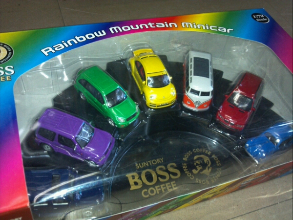 ボス BOSS ミニカー 非売品 レインボーマウンテンミニカー レインボー