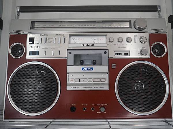 名機 日立 TRK-8600 RMラジオ・カセットレコーダー ジャンク品 HITACHI