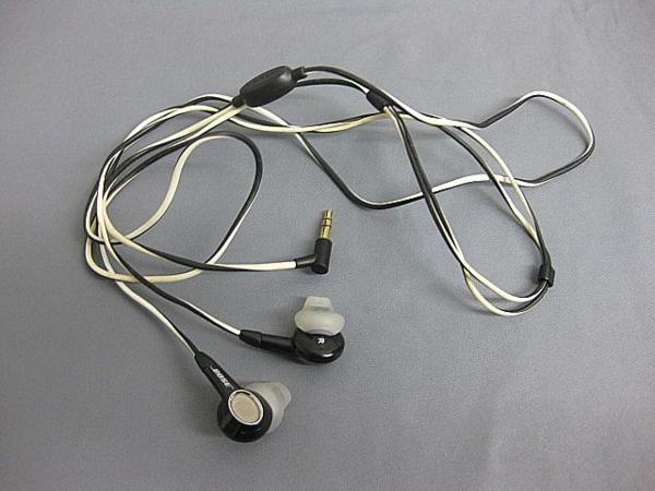 BOSE ヘッドホン　in-ear headphones 中古品＃830