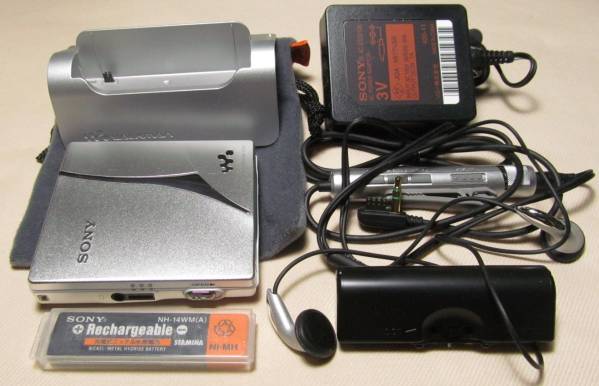 ●●新品同様 ＳＯＮＹ ソニー ＭＤウォークマン ＭＺ－Ｅ720