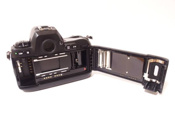 Nikon ニコン F100 ボディ F100 ニコン ボディ 一眼レフカメラ AF の