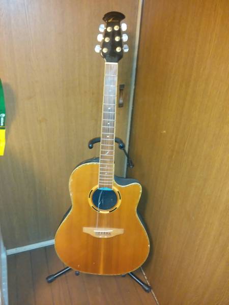 Ovation celebrity エレアコ　(ジャンク品)