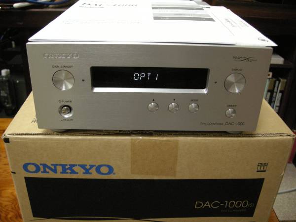 ONKYO。DAC-1000。D/Aコンバーター。（新同品一式）