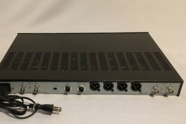 ■■ TOA ダイバシティワイヤレスチューナー【WT-1824】■■■