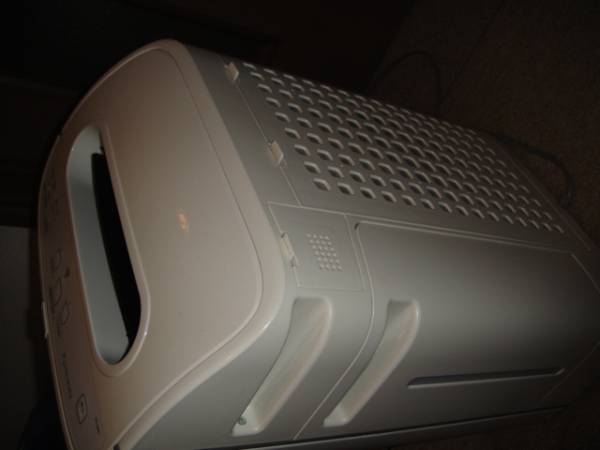 21畳！SHARP シャープ 加湿空気清浄機 KC-W45-W キレイオン レビュー