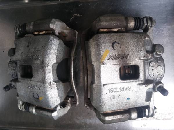 フィットＲＳ GE8　フロントキャリパー
