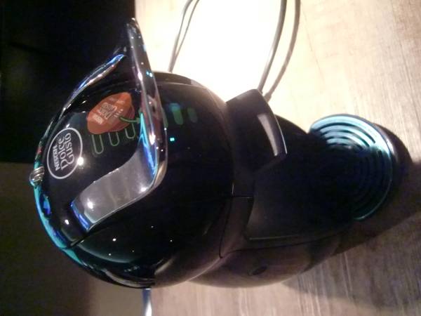 【送料無料】保証書あり　ネスカフェドルチェグスト