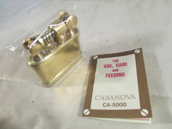 ブラス製の高級感溢れるCASANOVA・新品未使用・オイルライター_3