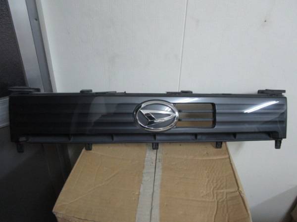 ②:L575Sムーヴ コンテ カスタム純正Fフロントグリル53111-B2230