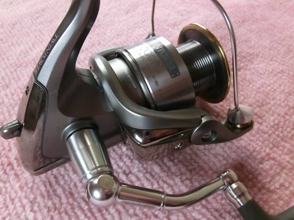 シマノ・ツインパワー５０００ＰＧ（４０００ＰＧスプール付き）