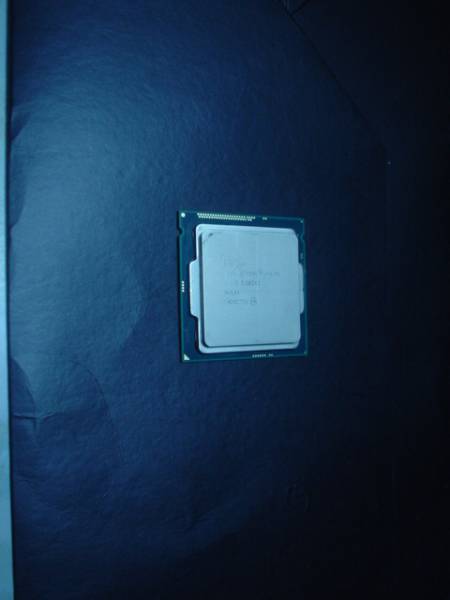 ↑↑　INTEL (R)　C0REｔｍ　i7-4790 SR1QF 3.6GHZ　動作◎↑　