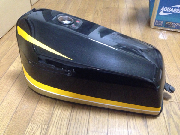 最新グッズがいっぱい Z400FX 純正ガソリンタンク タイガーカラー FX
