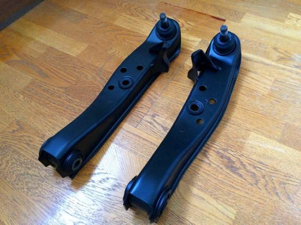 S15フロントロアアーム 180SX、S13，S14