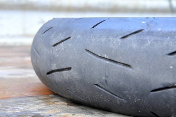 DUNLOP SPORTMAX α-13 SP 110/70 R17 DUNLOP SPORTMAX α-13 SP 110⁄70 R17 Dunlop Sportmax Alpha-13 Front