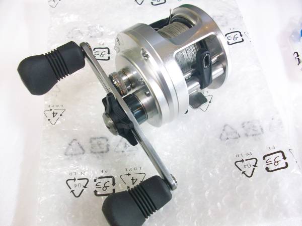 シマノ 13 カルカッタ 300 シマノ(SHIMANO) 【公式通販】