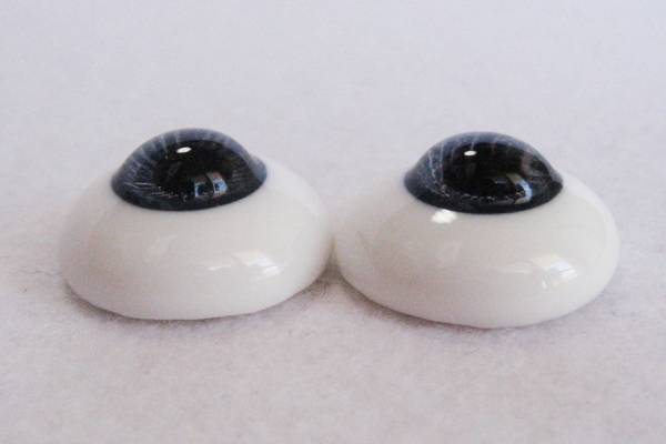 造形村グラスアイ　No12濃灰　20mm