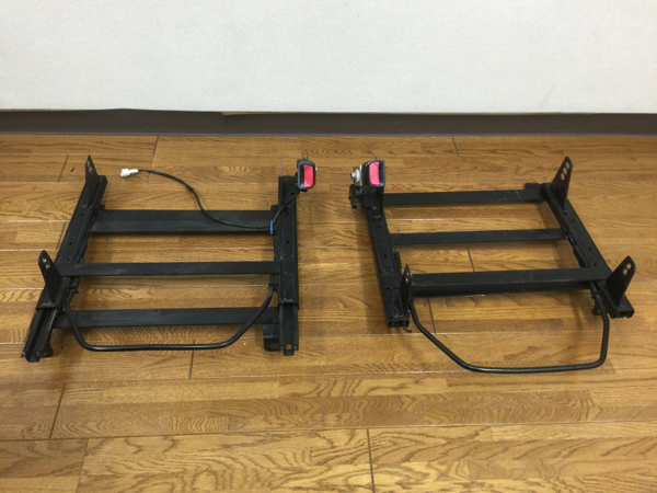 MR2（SW20）用シートレール ブリッド製 左右セット