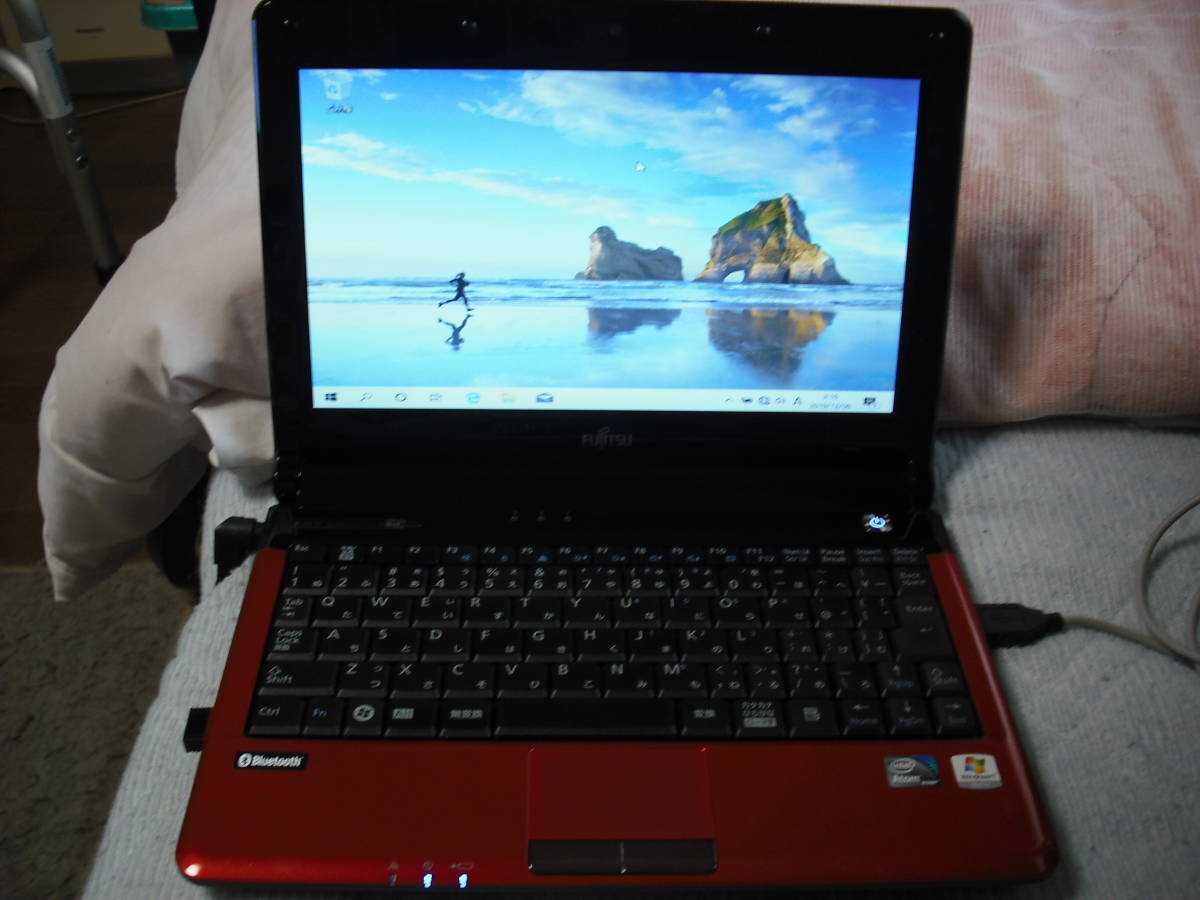 即決！！ 富士通 FMV BIBLO LOOX M/E10　Windows10 Home 32bit　Atom N280 1.66GHz　1GB 250GB　10.1インチ　AC付き 訳あり品 ★p360★