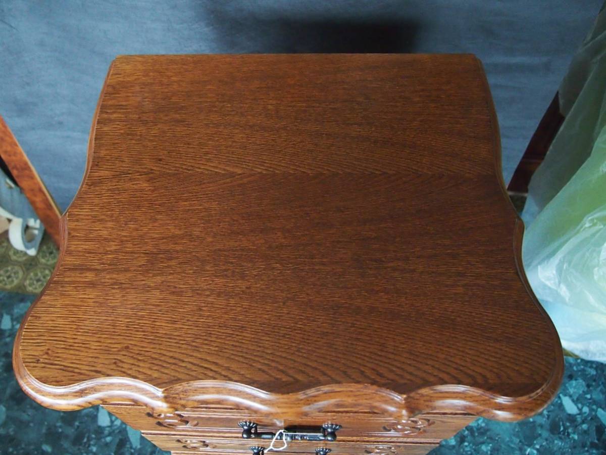 チェスト　ルーマニア なら ナラ オーク 猫足 整理 収納 新品 W50 H100 ルーマニア製 猫脚チェスト オーク材 Brugge 6段チェスト フランスのアンティークチェスト、猫脚が美しいおしゃれな整理