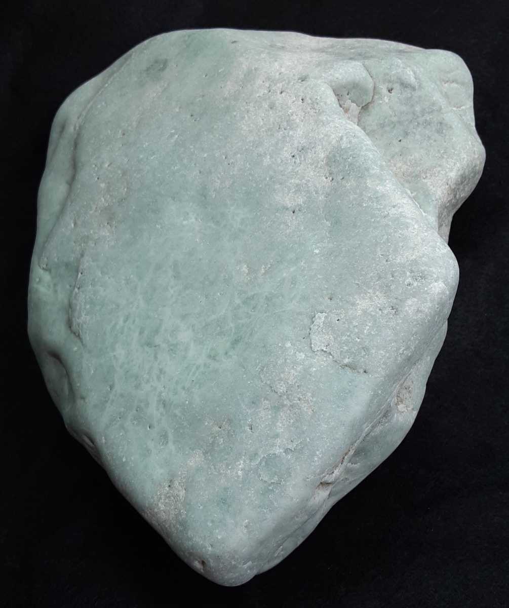 品質保証，100%新品 糸魚川 翡翠 ヒスイ 原石 一色タイプ 1.9kg 青 緑 海岸採取 須沢 結晶キラキラ 未加工 天然石(原石)｜売買されたオークション情報、yahooの商品情報をアーカイブ公開 - オークファン 原石