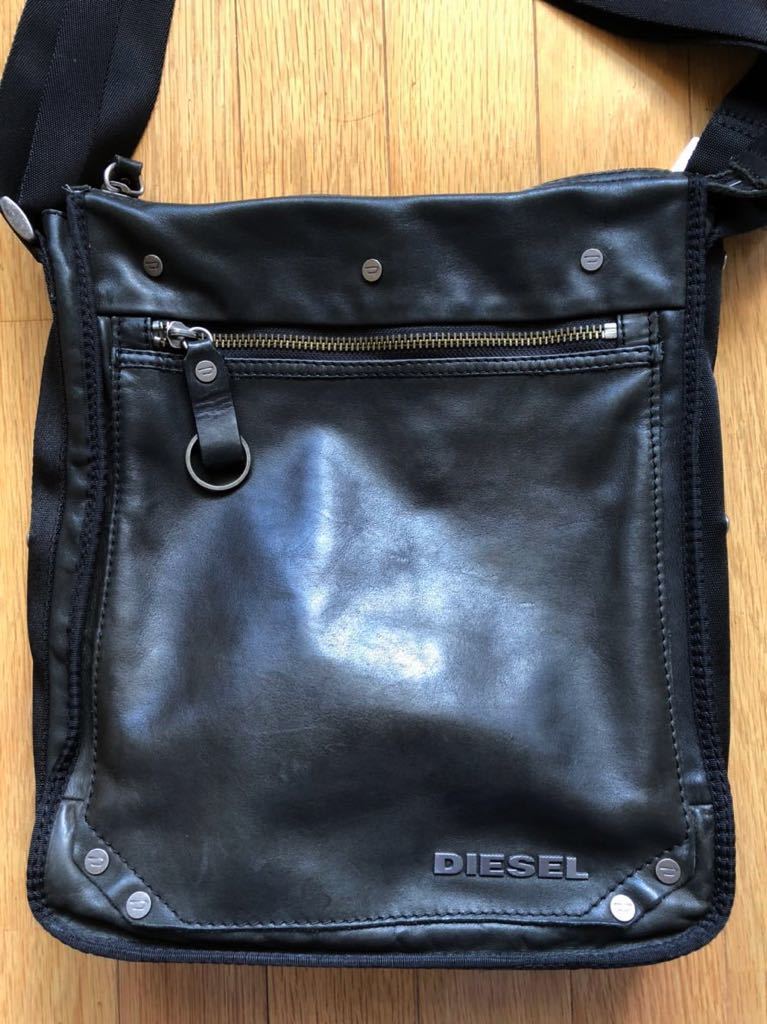 バッグ 超美品 ディーゼルDIESEL ショルダーバッグ レザー 30-26030602