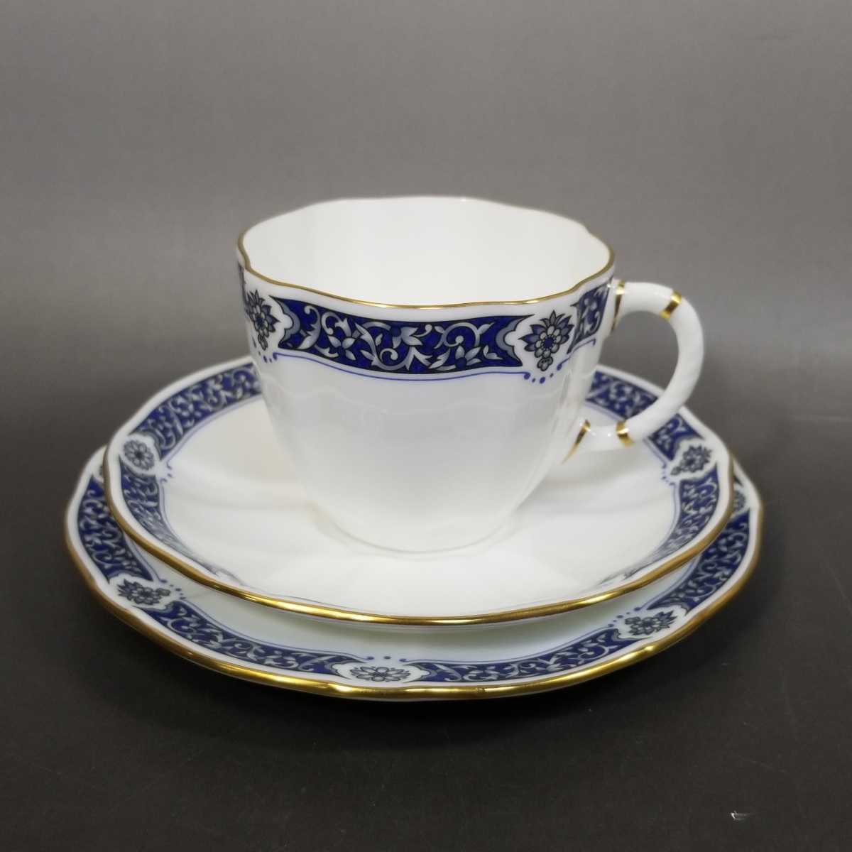 同梱NG□7115□ROYAL CROWN DERBY ENGLISH Milldale トリオ カップ