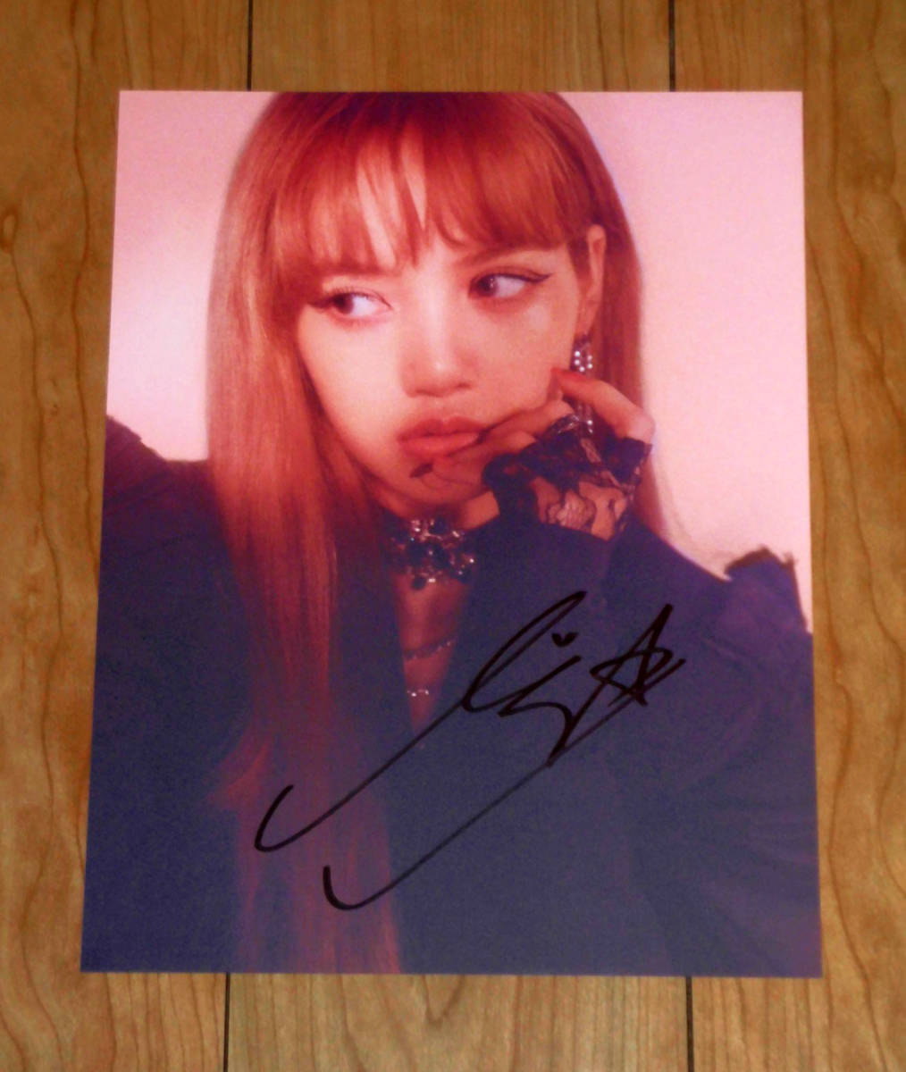 リサ (BLACKPINK)◆「BLACKPINK [4+1] THE ALBUM PHOTOBOOK [LIMITED EDITION]」両面ポスター1◆直筆サイン