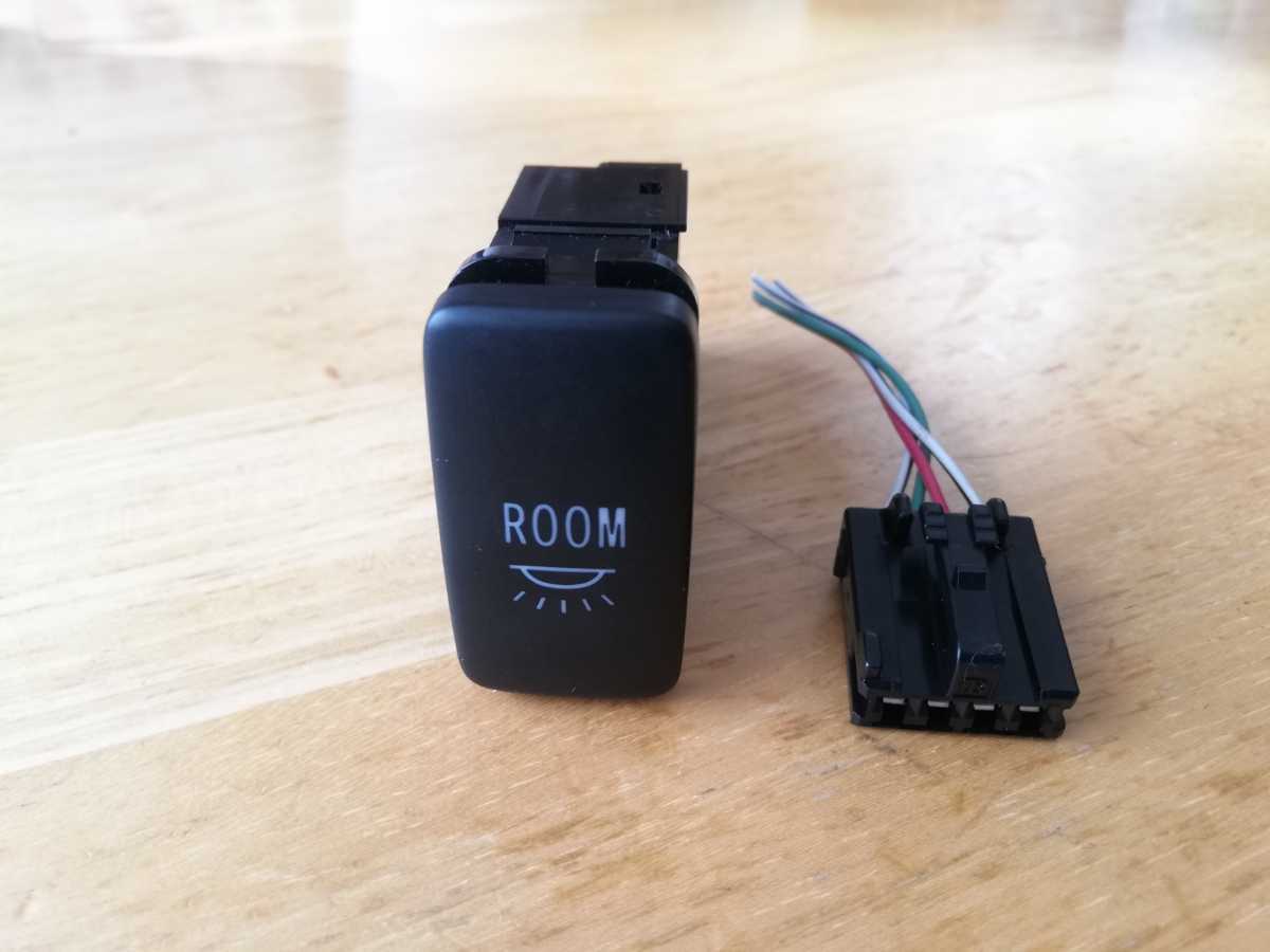 トヨタ純正 ルームランプスイッチ 10アルファード 60ヴォクシー等 トヨタ用 売買されたオークション情報 Yahooの商品情報をアーカイブ公開 オークファン Aucfan Com