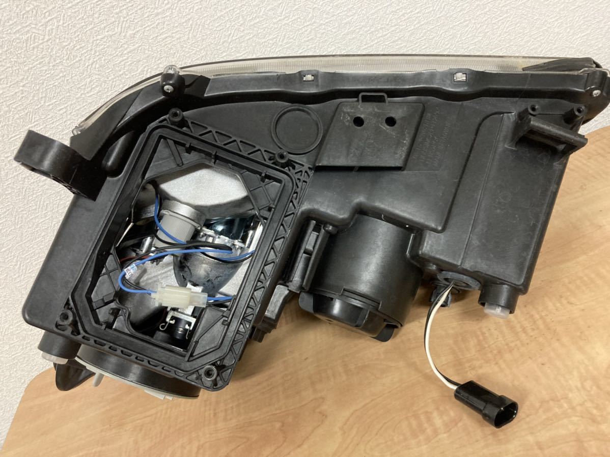 動作未確認 DEPO トヨタ30系ハリアー用3連プロジェクターヘッドライト