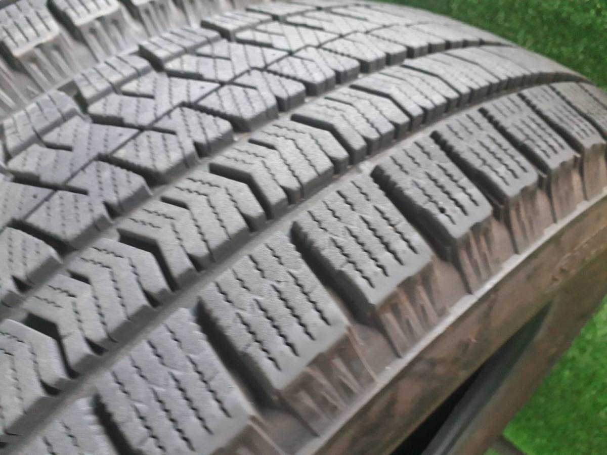 BRIDGESTONE BLIZZAK VRX2 195/65R15 深溝4本 195/65R15○2017年○残溝6mm○ブリヂストン BLIZZAK VRX2○4本