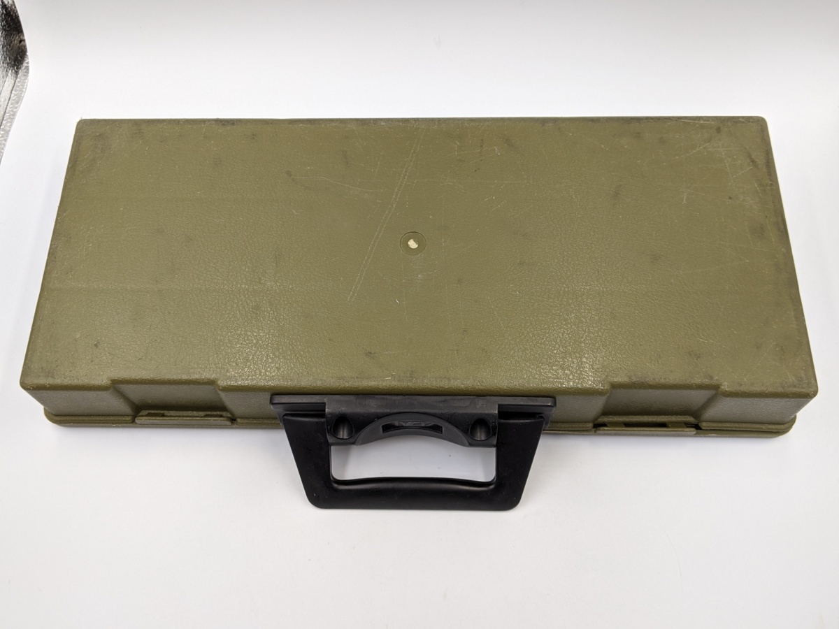 希少 ZEAL ズイール AMAZONAS ルアーケース ジール アマゾナス カーキ