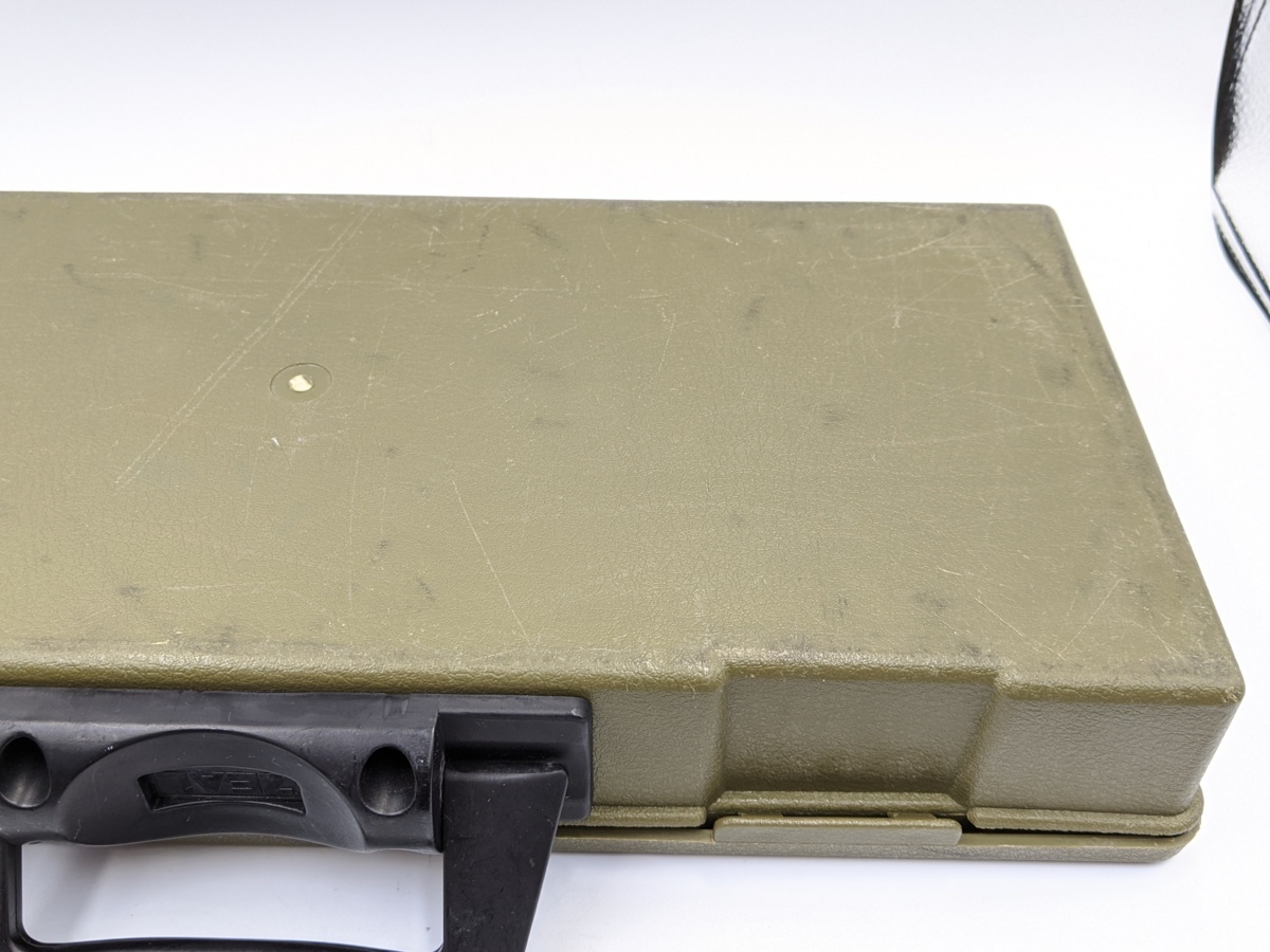 希少 ZEAL ズイール AMAZONAS ルアーケース ジール アマゾナス カーキ