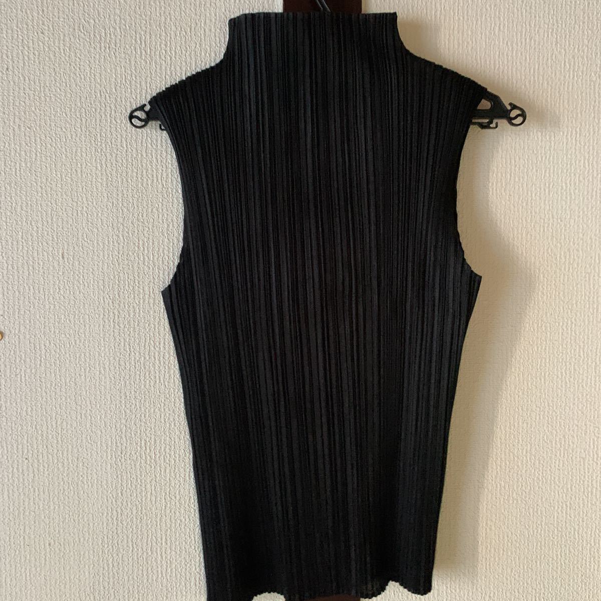 イッセイミヤケ ドット柄 トップス ISSEY MIYAKE シアー ブラック 極美