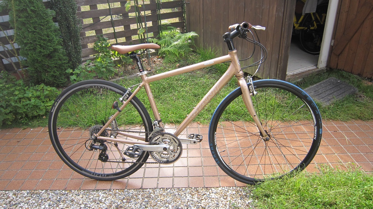 GIANT ESCAPE | R3 ジャイアント R Bicycles クロスバイク エスケープ 