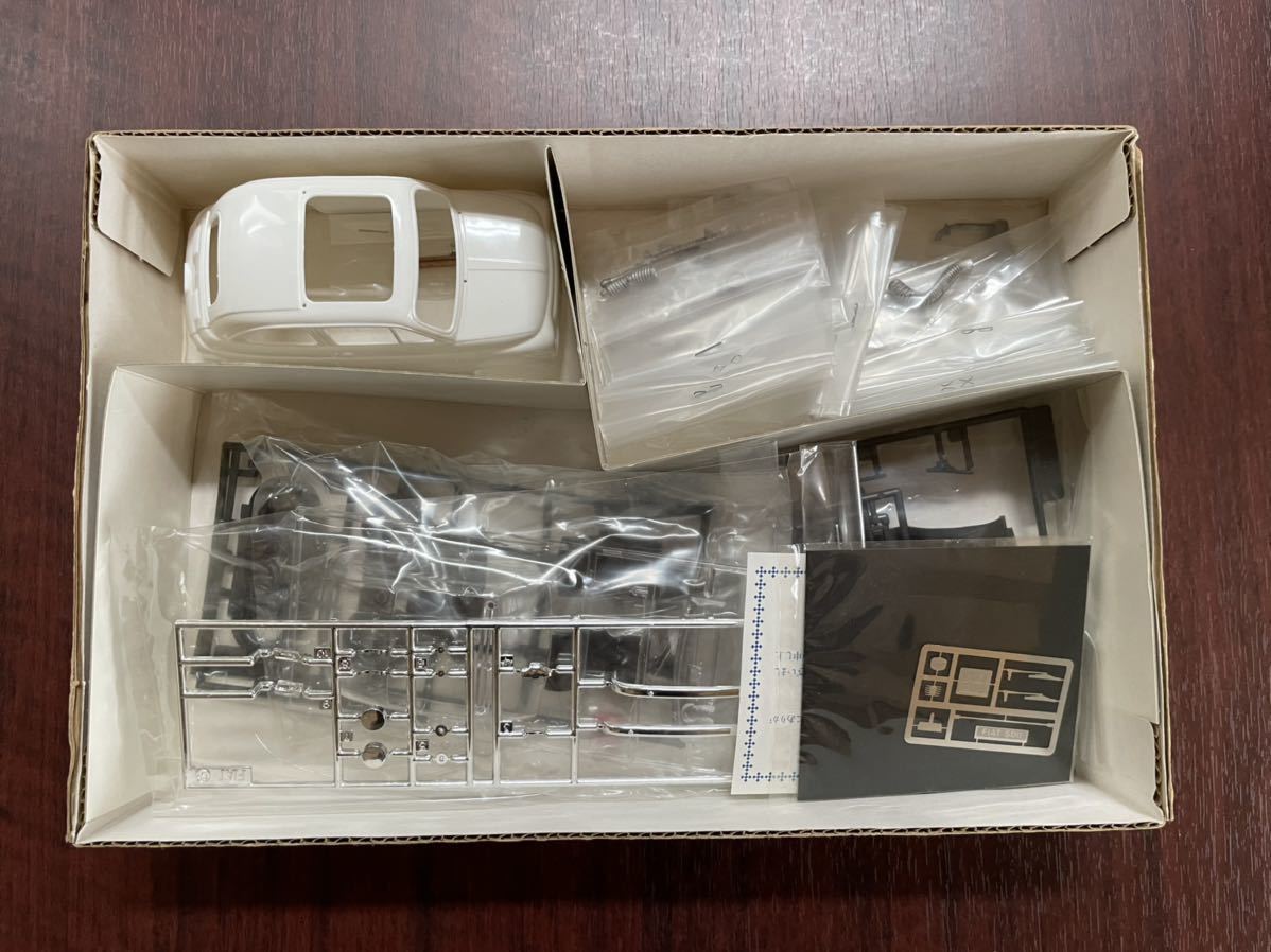 グンゼ産業 1/24ハイテック モデル FIAT 500D グンゼ産業 1⁄24