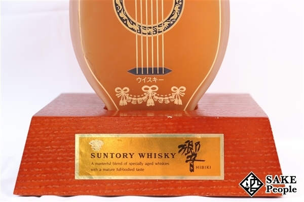 SUNTORY サントリー ウイスキー 響 【リラギター型ボトル】 600ml 43