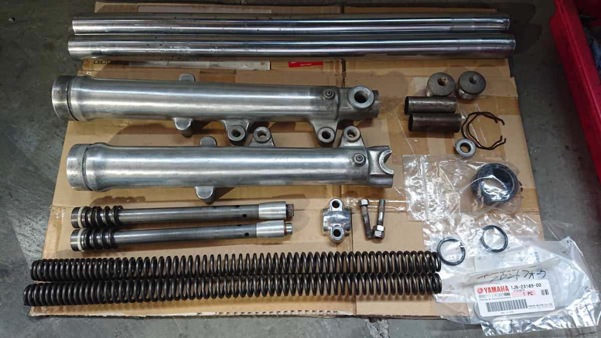 SR400 フロントフォーク一式 SR400 フロントフォーク SR400⁄500用 