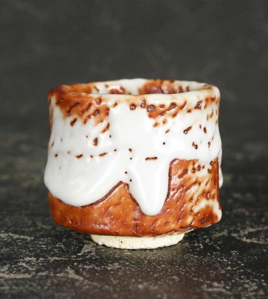 真作】【WISH】玉置保夫「赤志野 盃」共布付 志野焼 共箱 〇岐阜