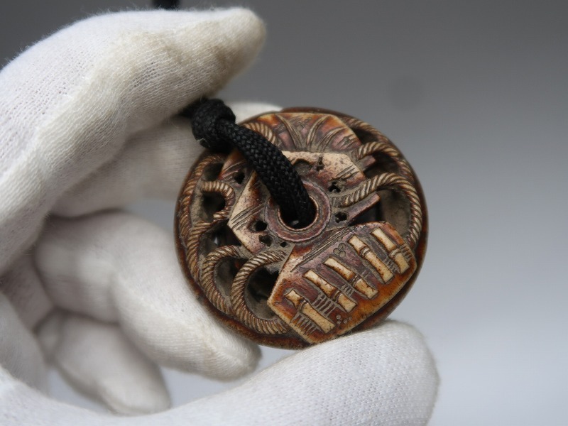 鹿骨製 手彫り 緒締 おじめ 根付パーツ 和骨細工 骨董品 和装小物 和